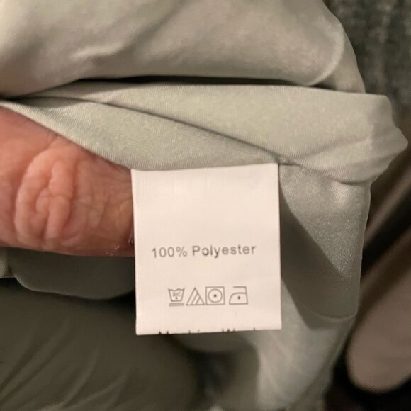 Ruffled Long Sleeve Green and White Dress - Picture 4 of 12